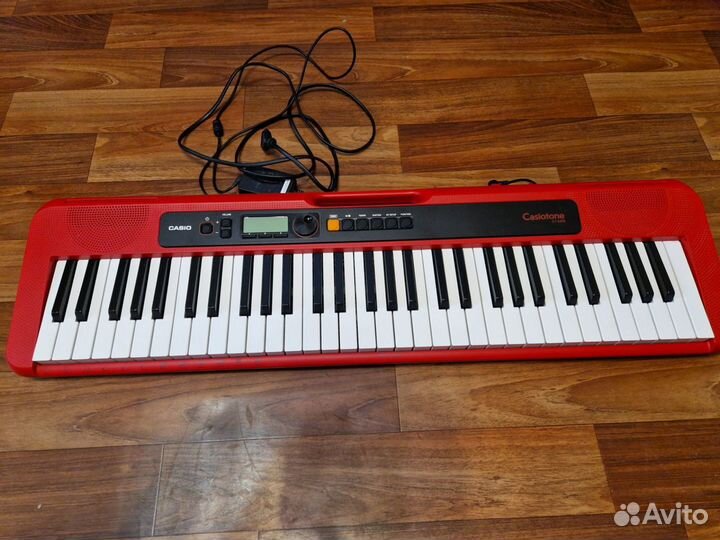 Синтезатор Casio CT-S200 RD