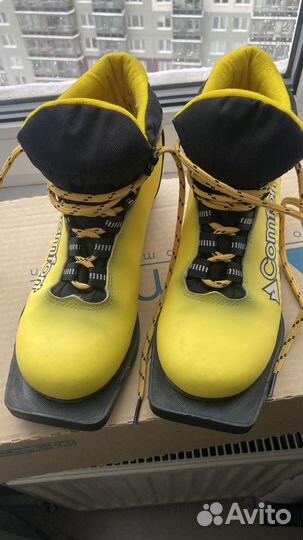 Лыжные ботинки