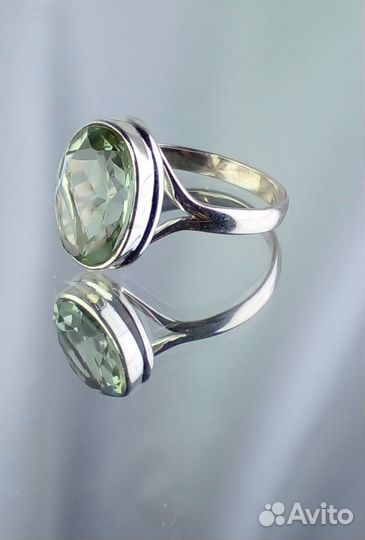 Серебряное кольцо с празиолитом