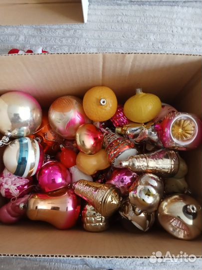 Новогоднии игрушки