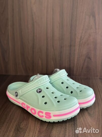 Crocs женские