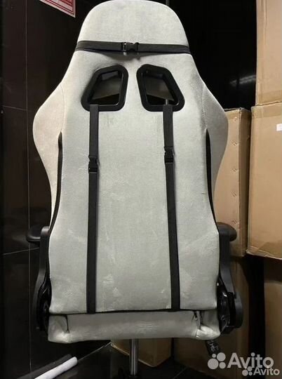 Офисное кресло (геймерское). Кресло для директора