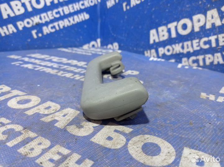 Ручка потолка Audi A4B6 седан BFB 2003