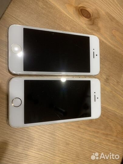 Телефон iPhone 5