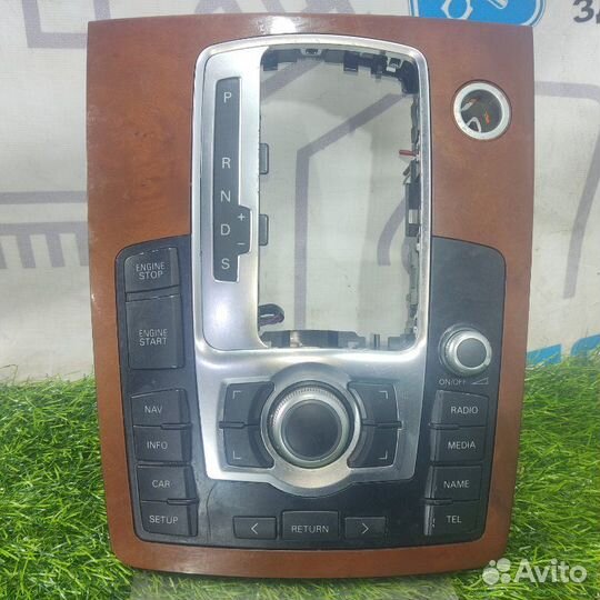 Накладка селектора кпп Audi Q7 4LB BHK 2007