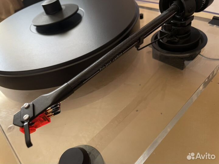 Виниловый проигрыватель Pro-Ject 2 acrylic