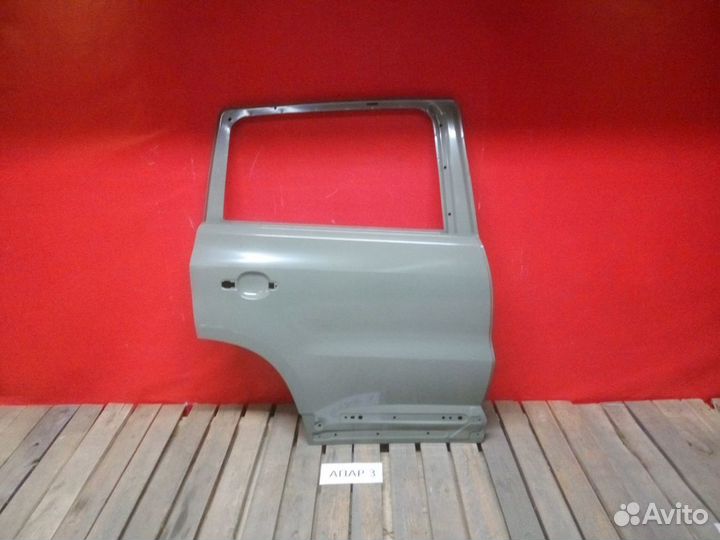Задняя правая дверь Volkswagen Tiguan 2007-2016