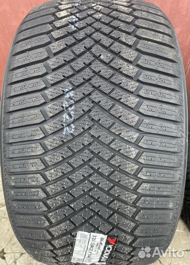 Yokohama BluEarth Winter V906 285/40 R22 и 325/35 R22