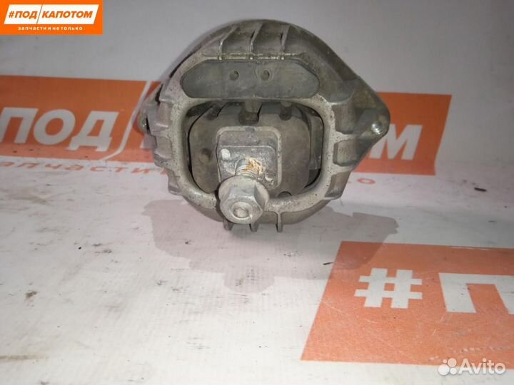 Подушка крепления двигателя левая BMW 3 13981112GE