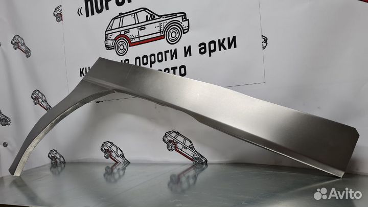 Mitsubishi Delica арки передних крыльев комплект