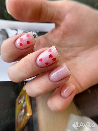 Маникюр модель