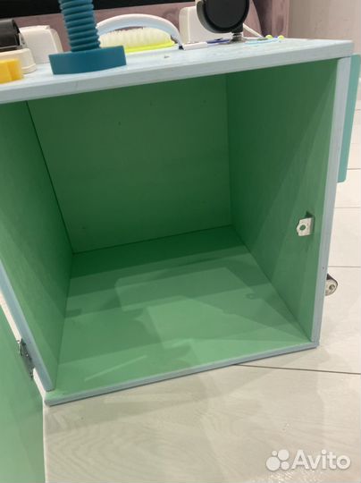 Бизикуб,бизиборт для развития малыша