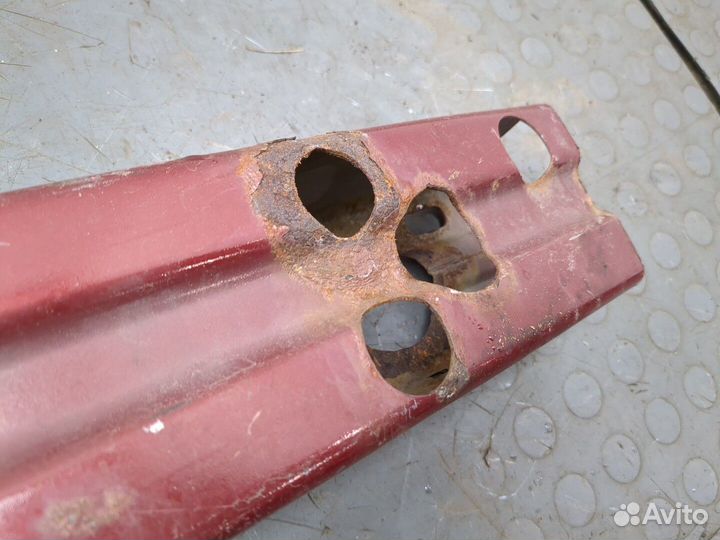 Усилитель бампера передний Nissan Juke, 2011