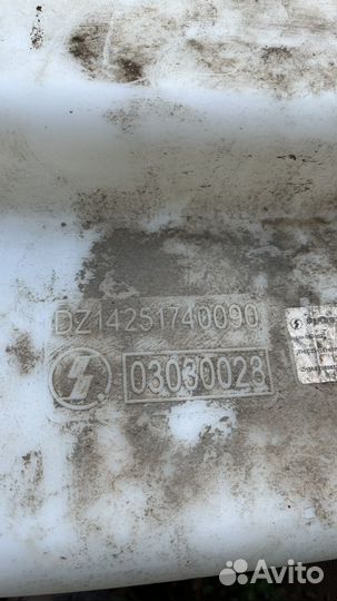 Бачок стеклоомывателя shaanxi dz14251740090