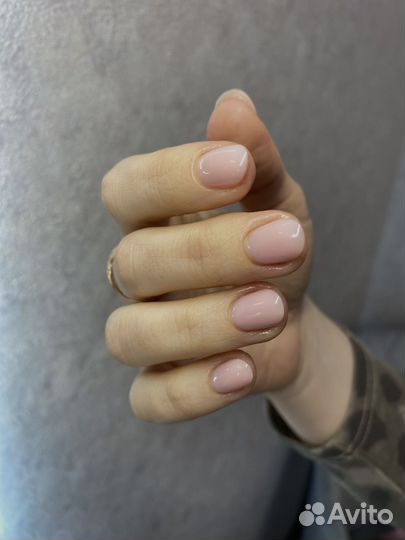 Маникюр и педикюр