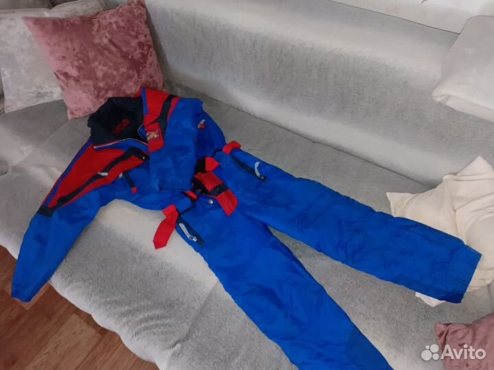 Лыжный комбинезон