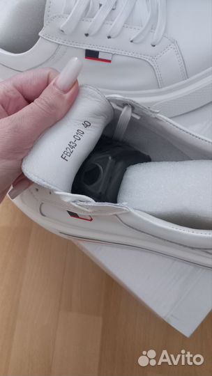 Кеды женские натуральная кожа 40 размер новые