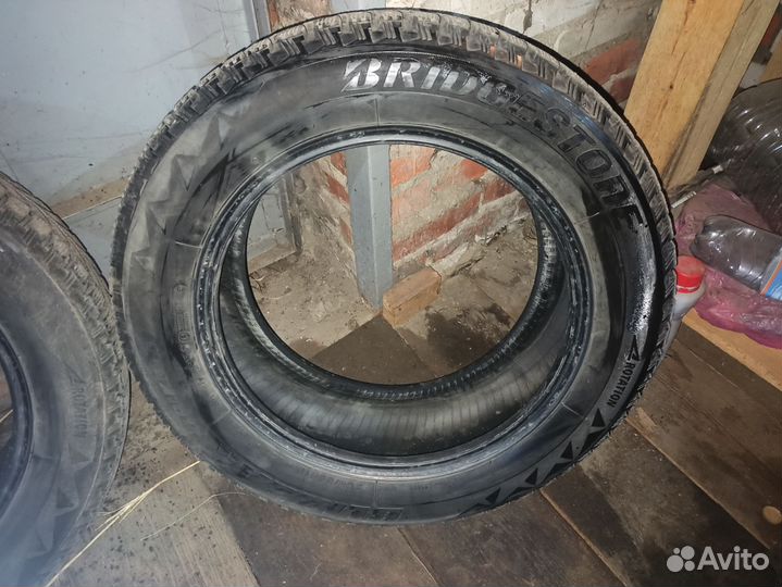 Bridgestone Blizzak Ice 205/60 R16 22