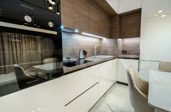 Дом 145 м² на участке 1,7 сот.