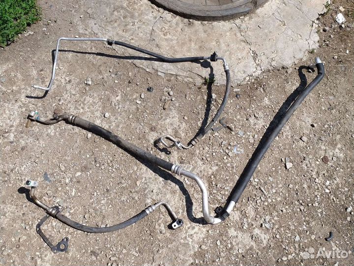 Трубки кондиционера KIA sorento 2005г. 2.5 aт