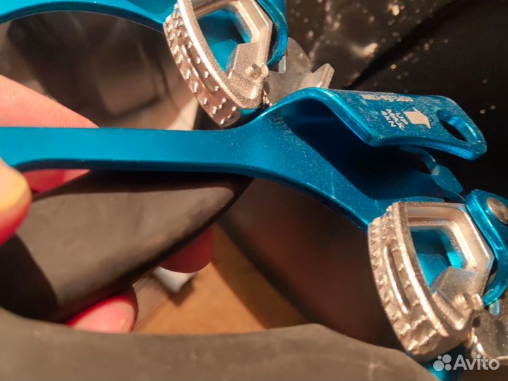 Жумар vento правый