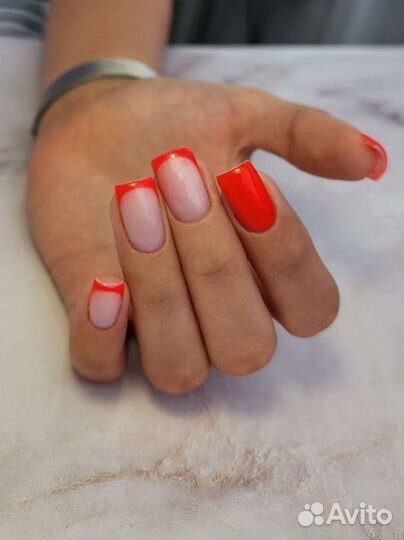 Женский маникюр и педикюр