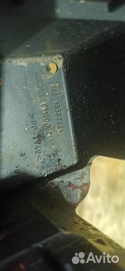 Корпус блока предохранителей Opel Astra J