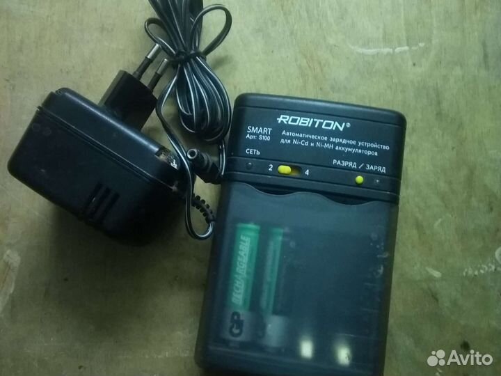 Умная зарядка Robiton с реж.разряд/заряд