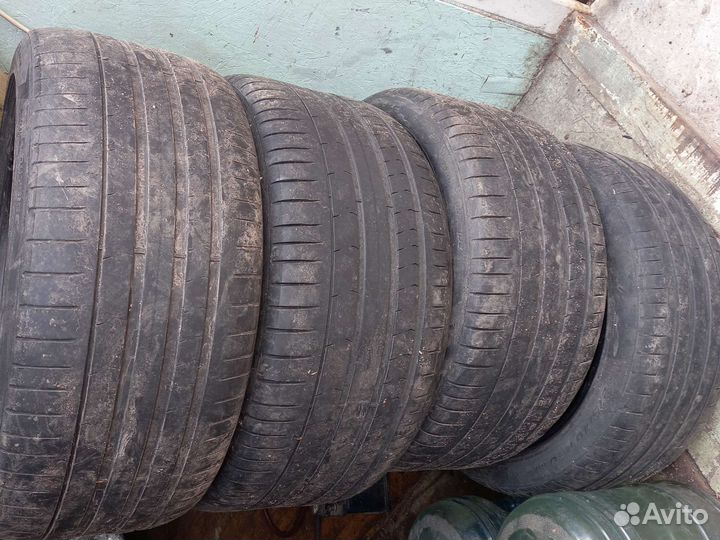 Pirelli P Zero 275/40 R20 и 315/35 R20