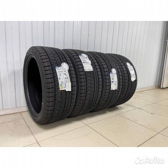 Triangle Snowlink TWT02 245/45 R19