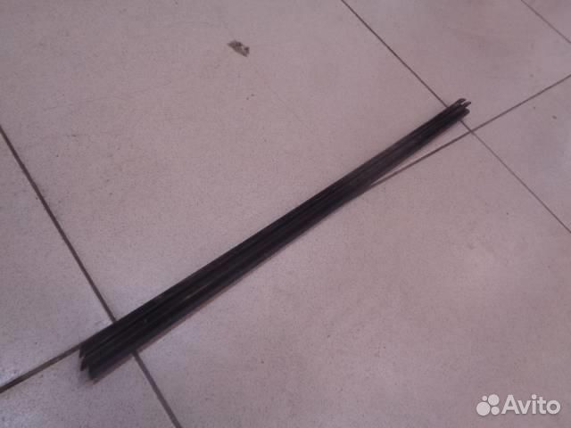 Уплотнитель стекла двери передней левой (бархотка