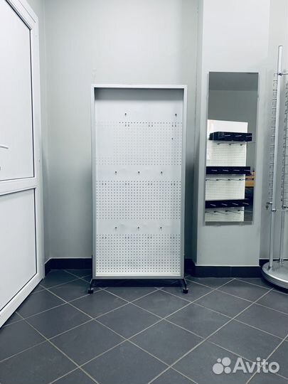 Дисплей напольный