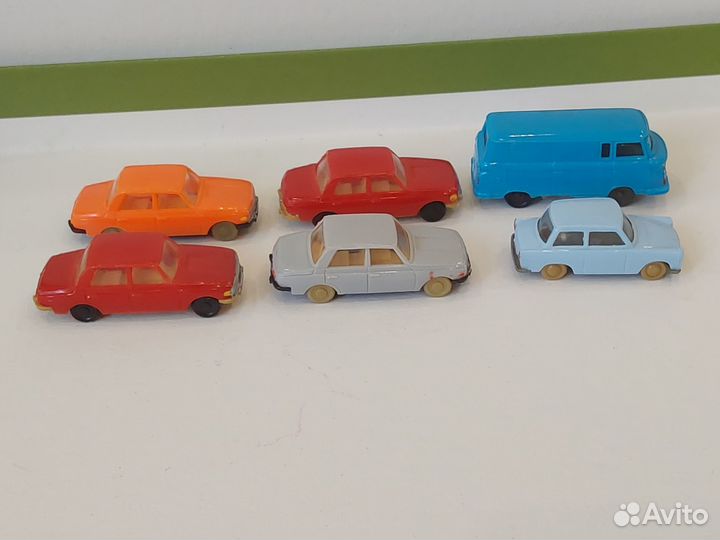 Для железной дороги ГДР Piko машинки набором