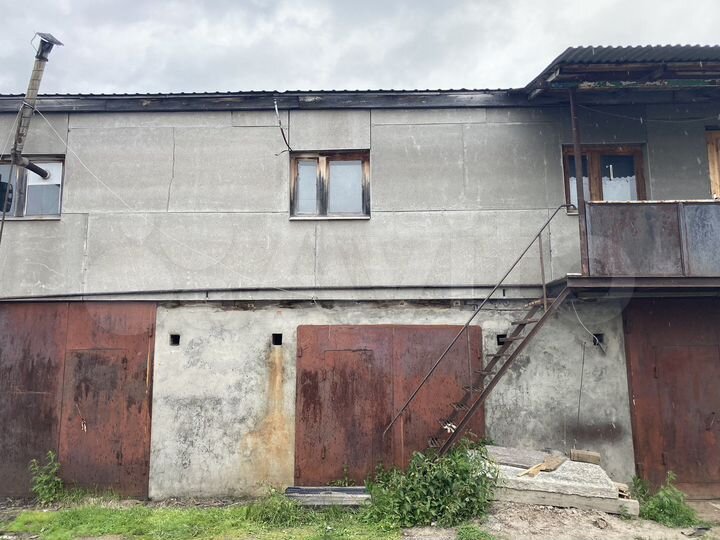 Гараж, > 30 м²