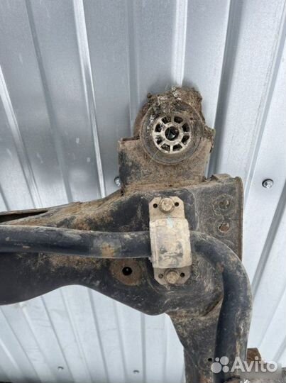 Подрамник Opel Insignia 1.8