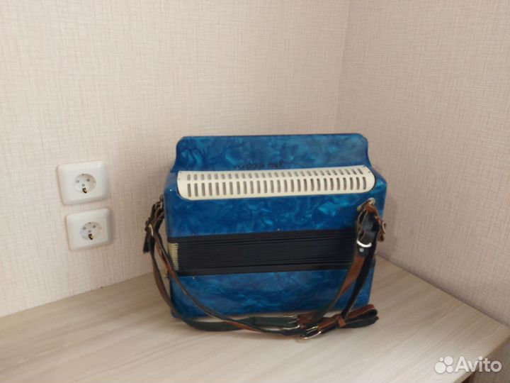 Баян