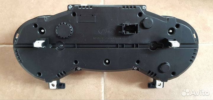 Приборная панель (щиток, приборка) бенз Форд Куга