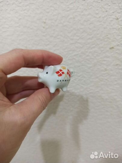 Свинка хрюшка фарфор из Дании