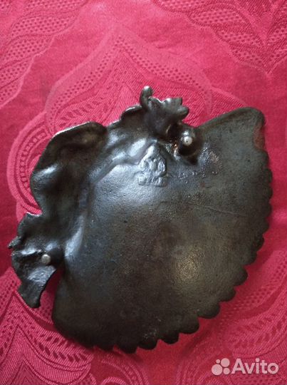 Антикварная пепельница 