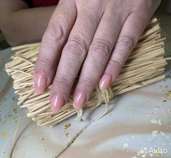 Мастер маникюра и педикюра