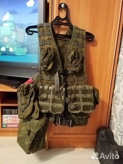 Разгрузочный жилет