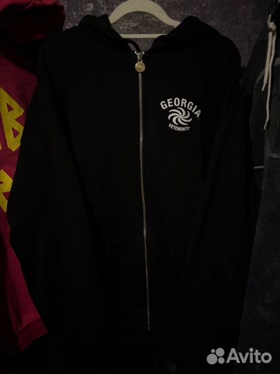 Vetements Georgia zip hoodie 19