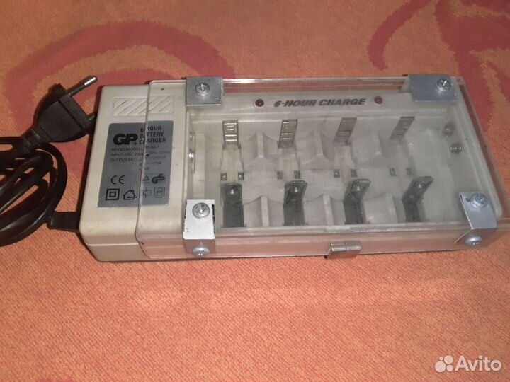 Рарядное устройство GP. PowerBank H500 иGP-KB-8A-7