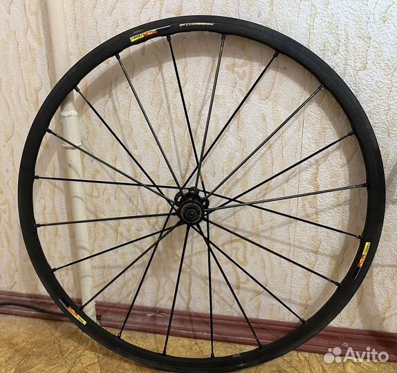 Шоссейные колеса Mavic R-SYS SLR