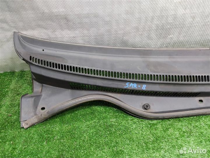 Решетка стеклоочистителей Toyota Corolla Verso R1