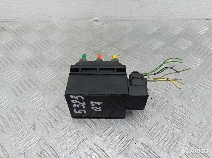 Блок клапанов подвески Audi Q7 4L