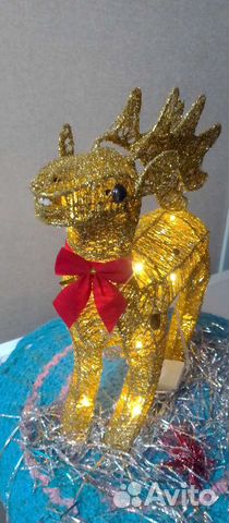 Новогодний светящийся олень
