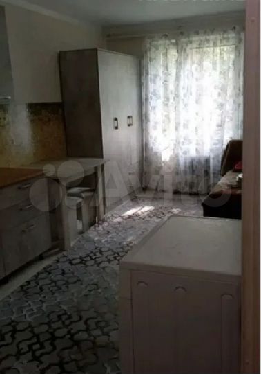 Комната 10,5 м² в 2-к., 1/9 эт.