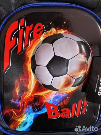 Рюкзак или ранец, портфель в школу для мальчика