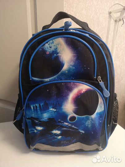 Рюкзак школьный